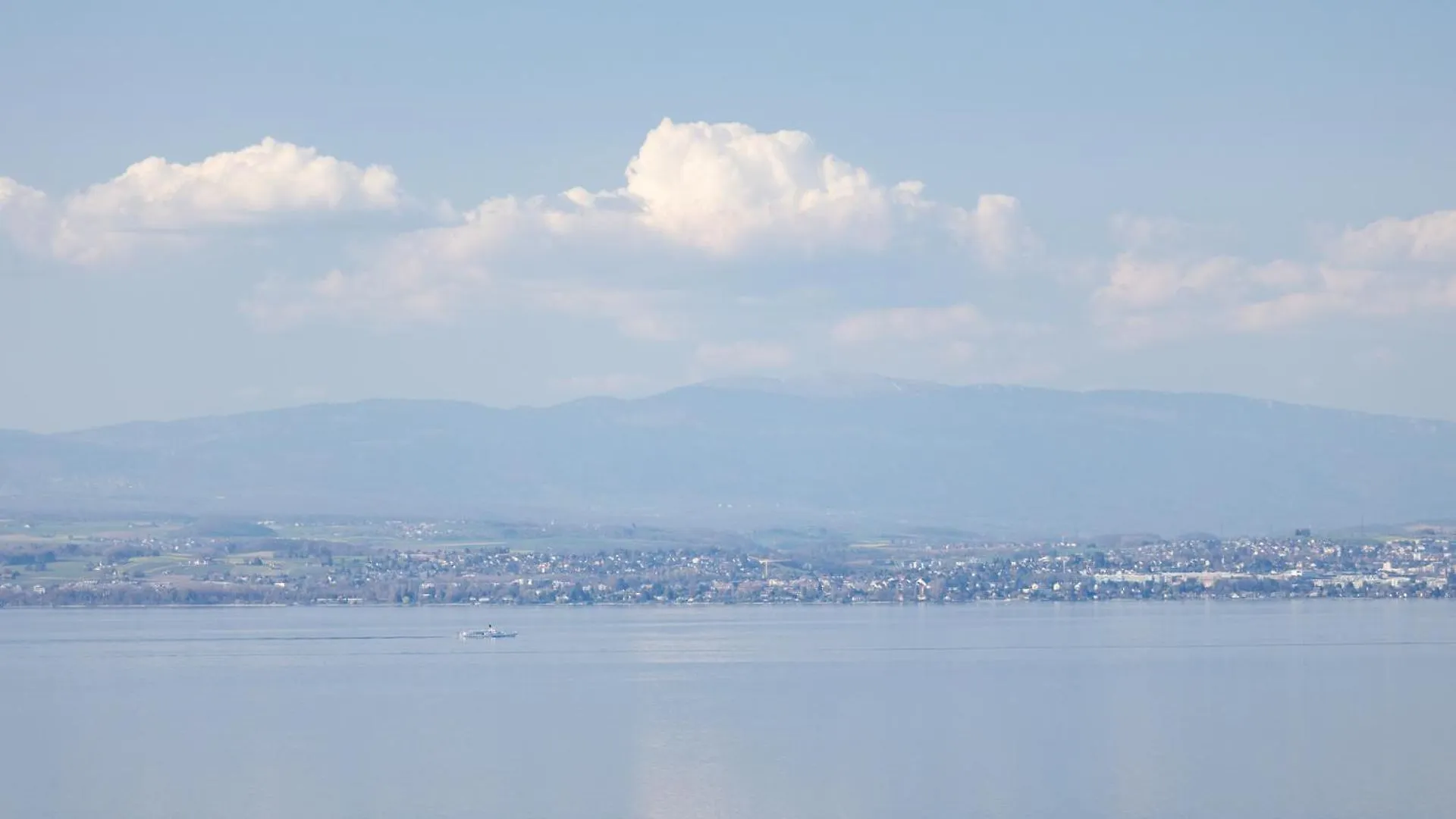 Cote Lac Hostel Evian Эвиан-ле-Бен