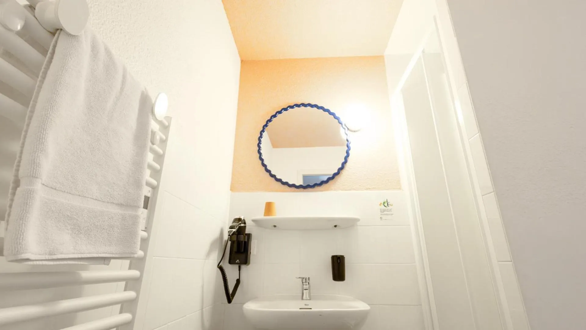 Cote Lac Hostel Evian Évian-les-Bains