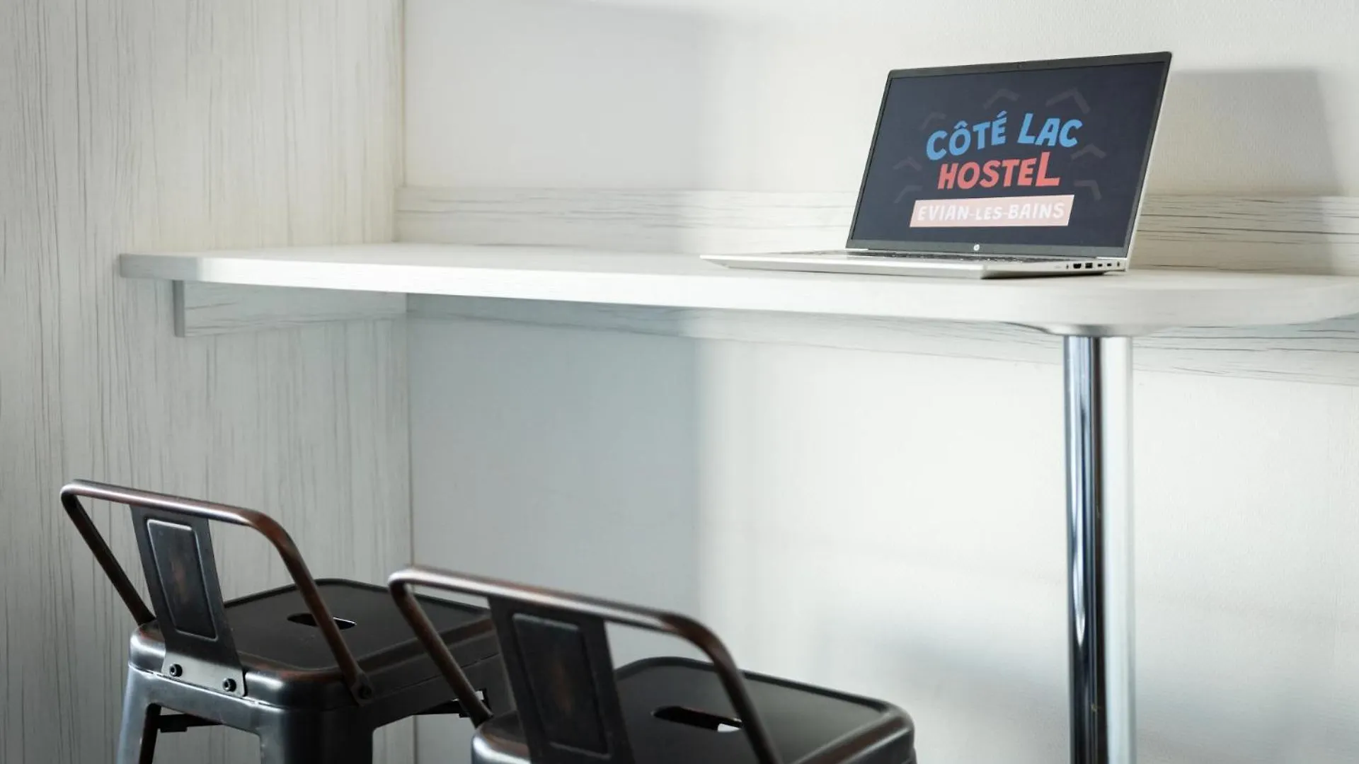 Hotel Cote Lac Hostel Evian